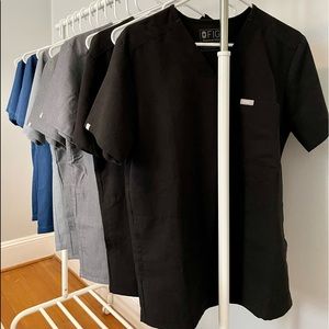 Men’s FIGS Jogger Scrub Set